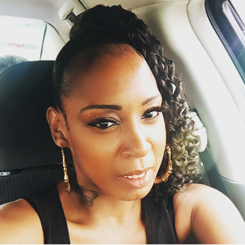 Meet your Posher, Teana